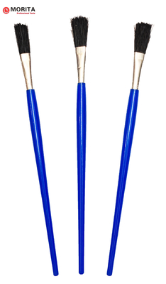 Le pinceau à flux, le manche en plastique, les outils de plomberie, le brosset, la longueur en plastique, 195 mm, pour appliquer du flux ou de la colle sur les joints et les fils.