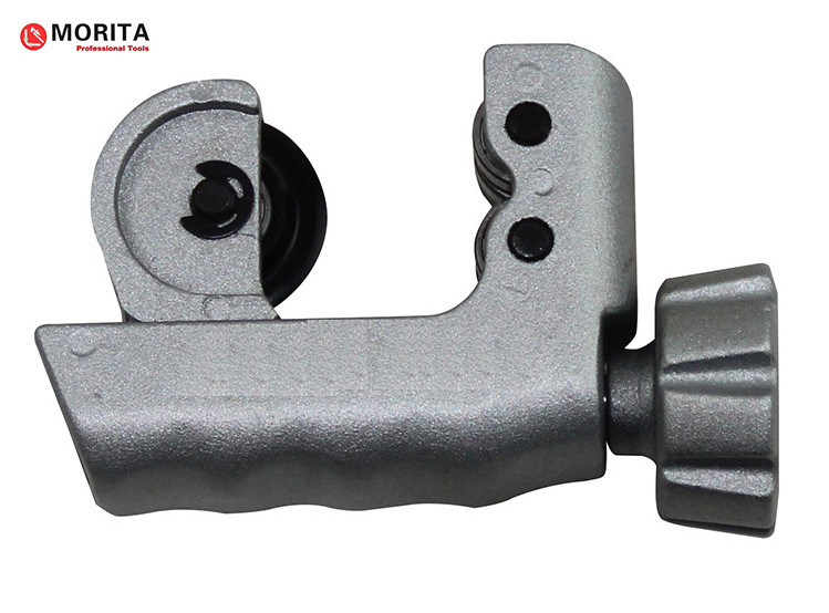 Coupeuse de tuyaux mini à rouleaux Al alliage 3 - 19 mm 4 - 28 mm pour la plomberie industrielle