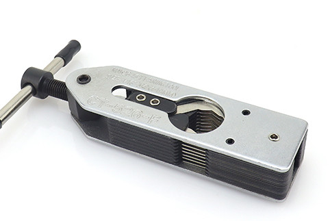 Outils universels de mise à feu Diamètre du tuyau 5-19 mm (3/16"-3/4") Pour les tuyaux en cuivre N In1 Fonctions Opération simple